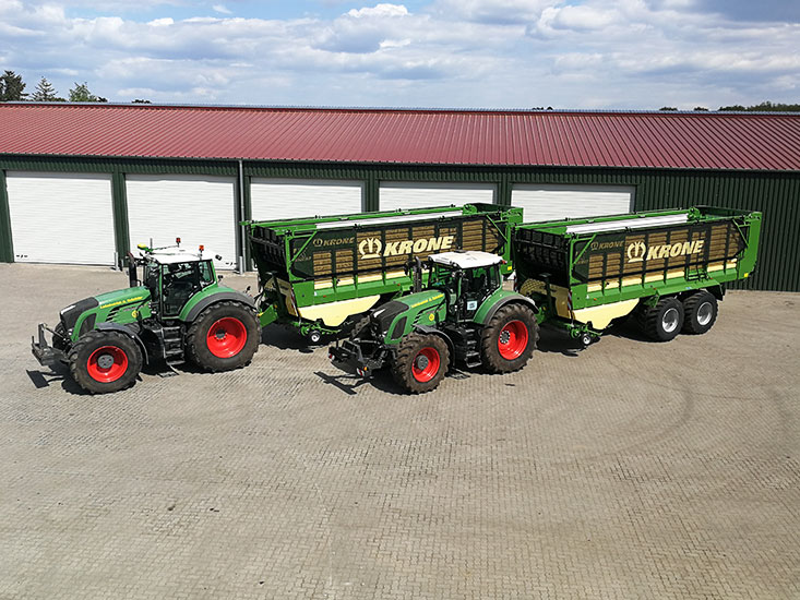 Neue Ladewagen Krone ZX 470 GD